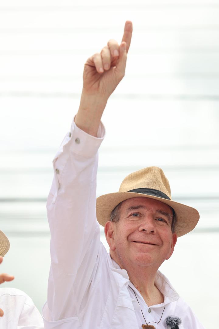 Aquí está el próximo presidente de Venezuela: <a href="/EdmundoGU/">Edmundo González</a> 

#VenezuelaConEdmundo