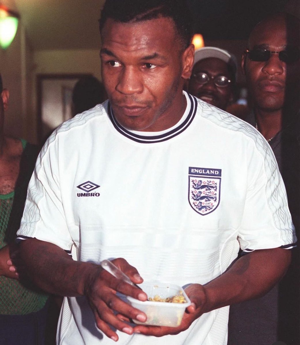 Young_Spray's tweet photo. Say thank you to us blacks now please because if one of those black players had missed their penalty then we’d all be a bunch of monkeys tonight init… 🏴󠁧󠁢󠁥󠁮󠁧󠁿 https://t.co/VkqEdjeya6