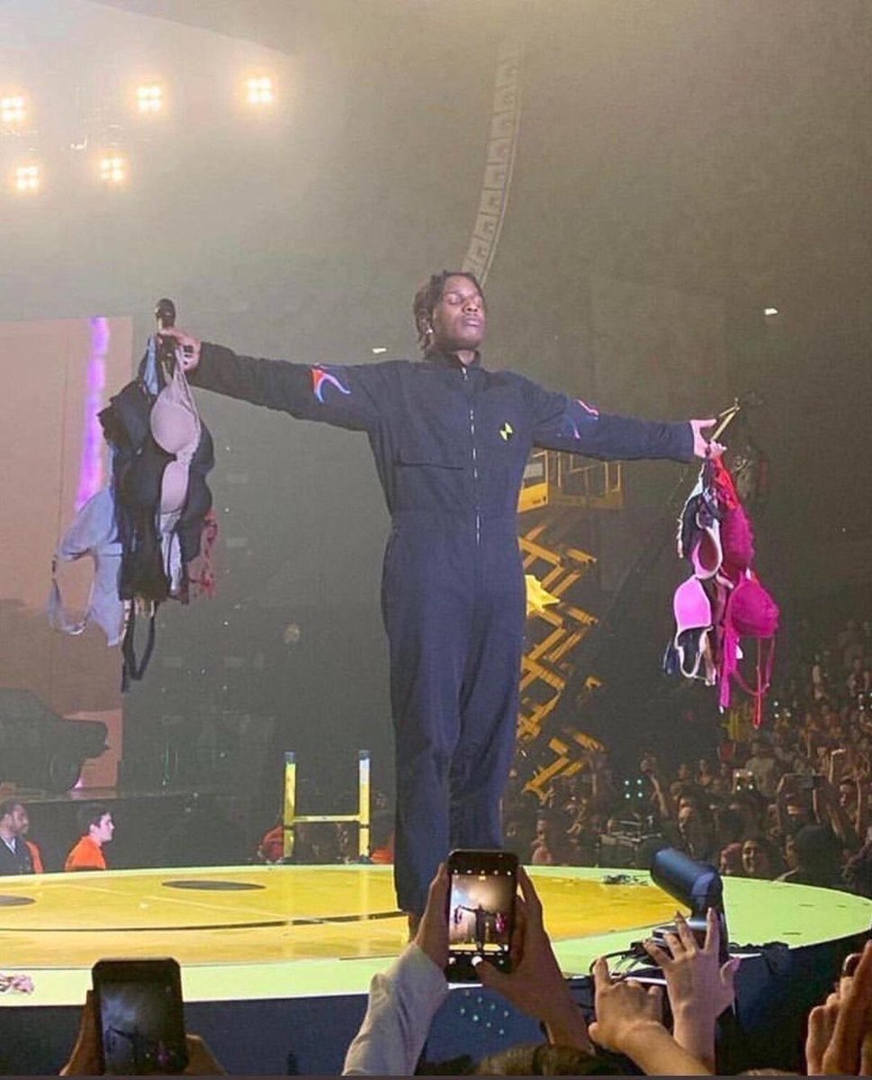 Tonyssleeping's tweet photo. A$AP ROCKY https://t.co/FAMcpngchv