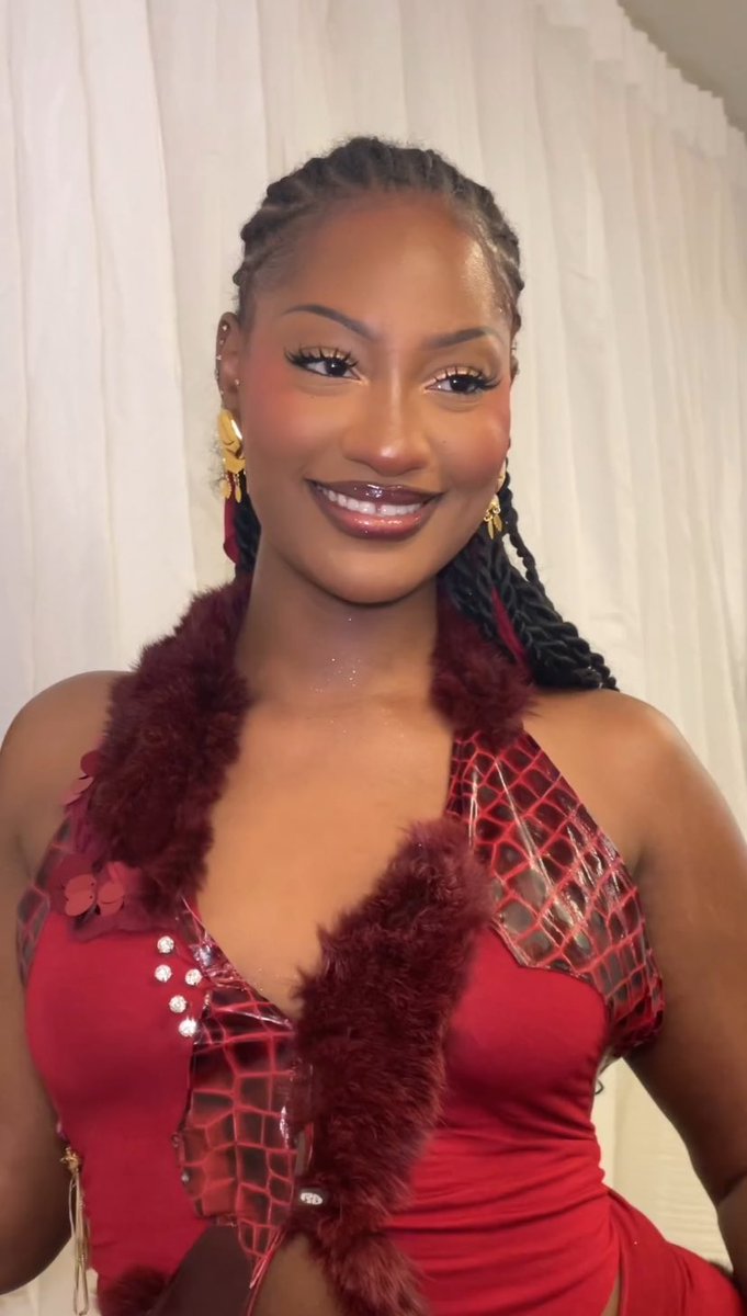 tems 𝖘z𝖓 tweet media