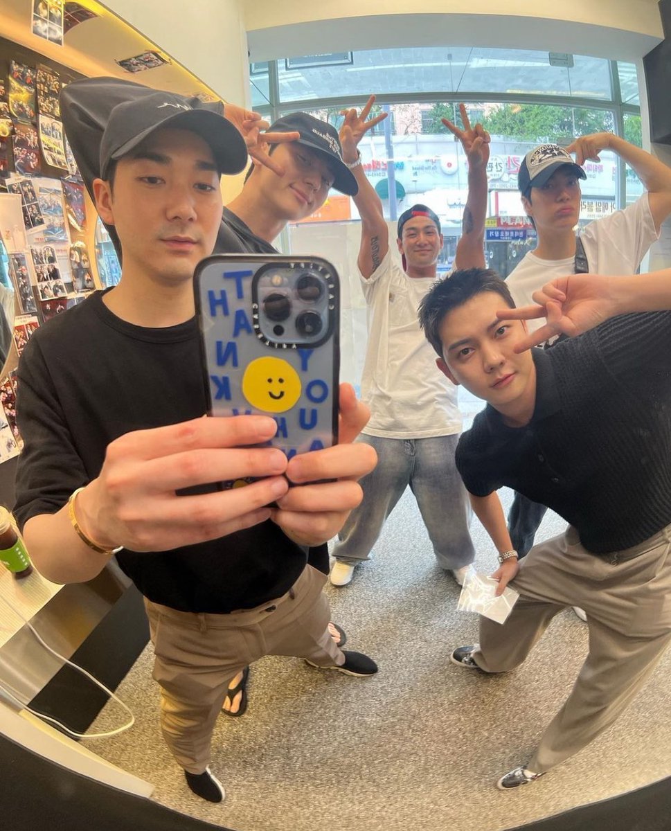 leah ♡ nu’est tweet media