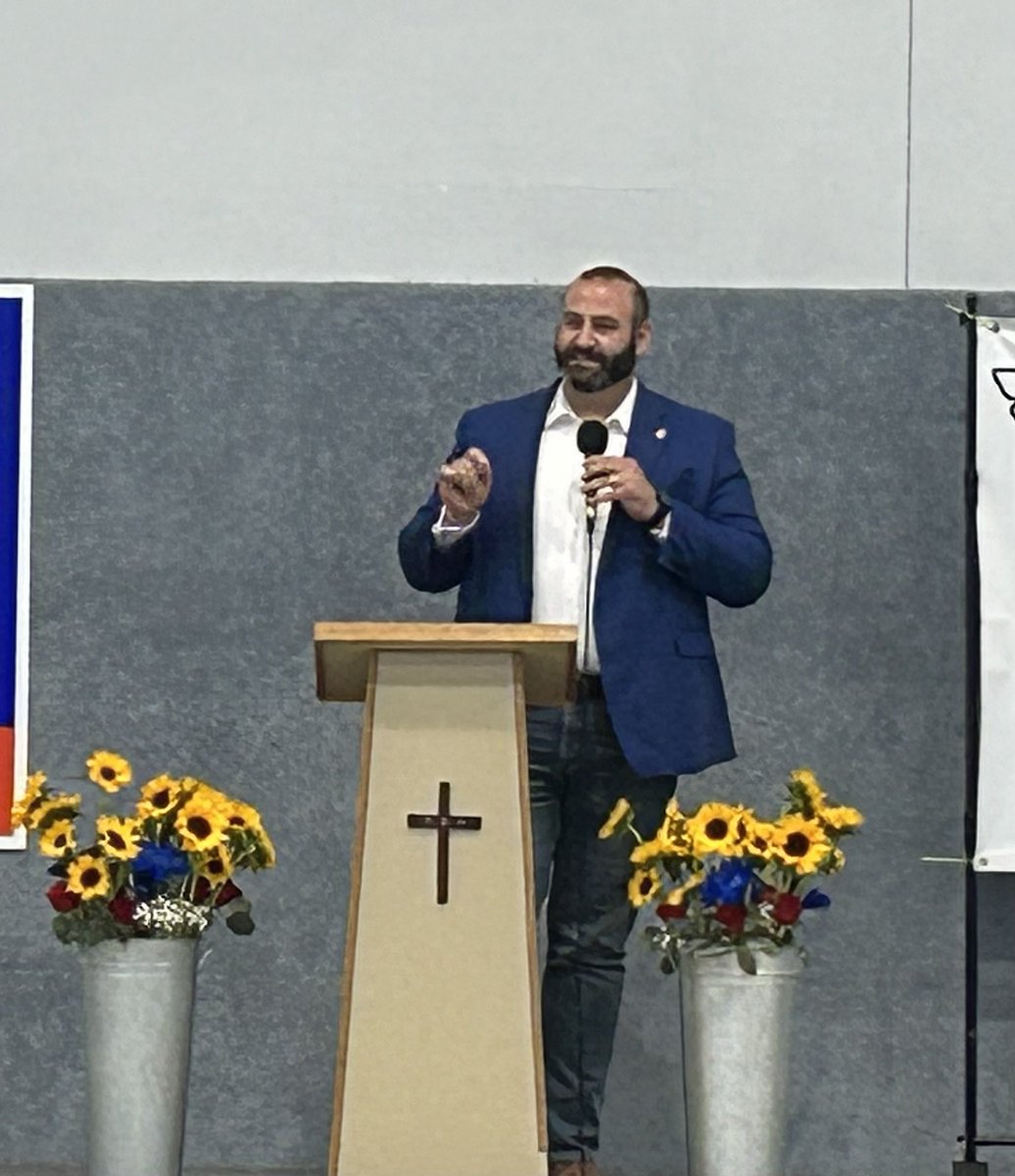 AJSchwadron's tweet image. Franklin County BBQ meet and greet today. Sharing my message of clean voter rolls, keeping the federal
government out of our state elections and ensuring our laws are written by legislators and not unelected bureaucrats.
#MoSos
#AllDayEveryDay