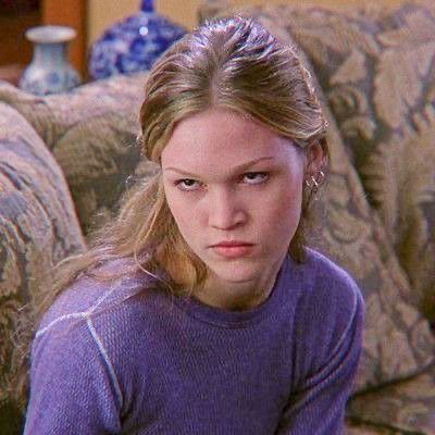 julia stiles in 10 things i hate about you, 1999