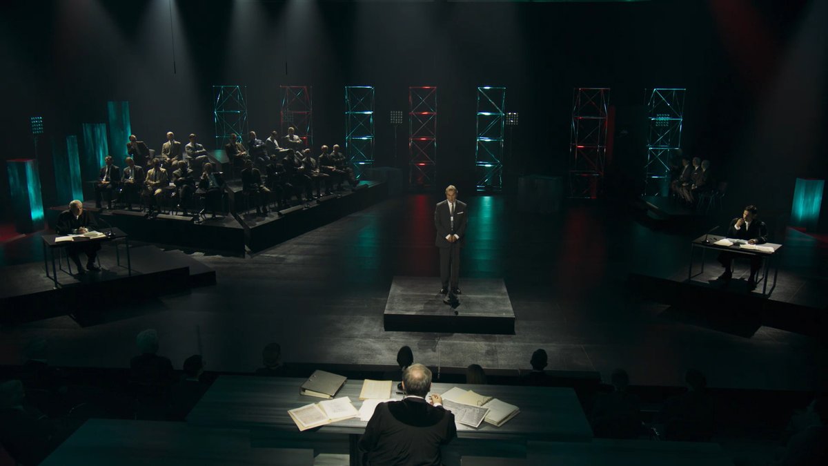 RP Kahls Verfilmung von «Die Ermittlung» hatte Premiere am Filmfest München, und im Deutschlandfunk meint Rüdiger Suchsland, es sei ein «ganz toller Film», der «immer etwas Neues zu erzählen hat, wobei die stärksten Bilder die sind, die im Kopf entstehen». deutschlandfunk.de/kultur-heute-1…