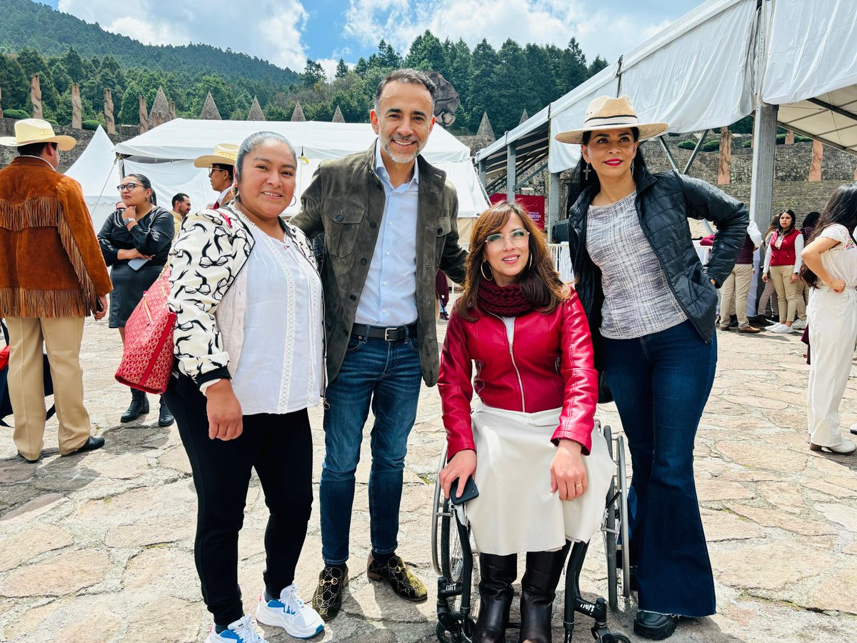 FerFlores_Emp's tweet photo. Muchas gracias a nuestra gobernadora, @delfinagomeza, por la invitación a la presentación de la “Marca Destino del Estado de México”. 

Qué orgullo pertenecer a esta tierra de sueños, trabajo y esfuerzo diario. https://t.co/2NKUjHBdaO