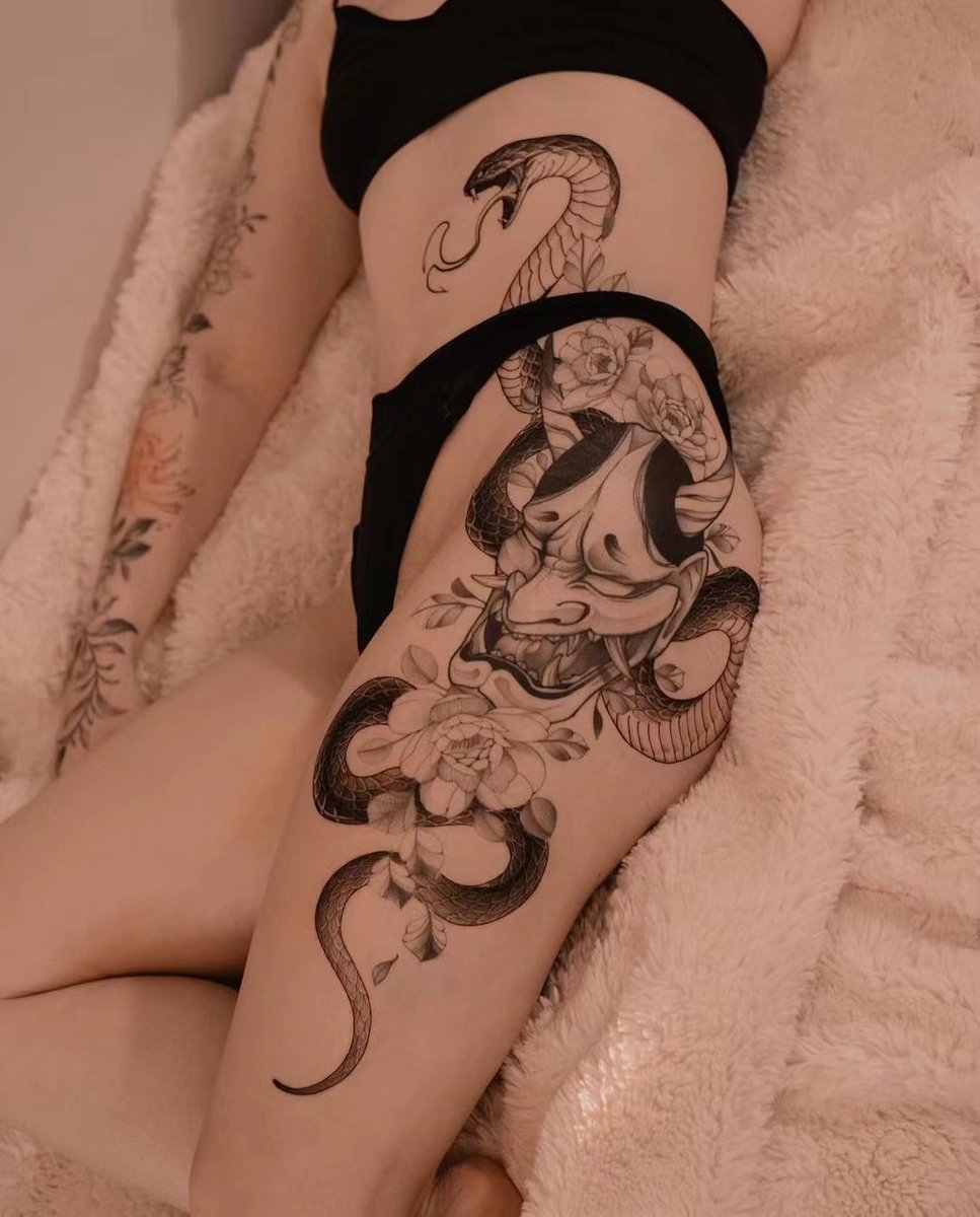 ta990716's tweet photo. 莫名其���的烦躁#纹身#私处纹身#0875#云南#tattoo#母狗#刺青#穿孔#保山#性感纹身#骚#骚逼 https://t.co/XFyHZBJuWp