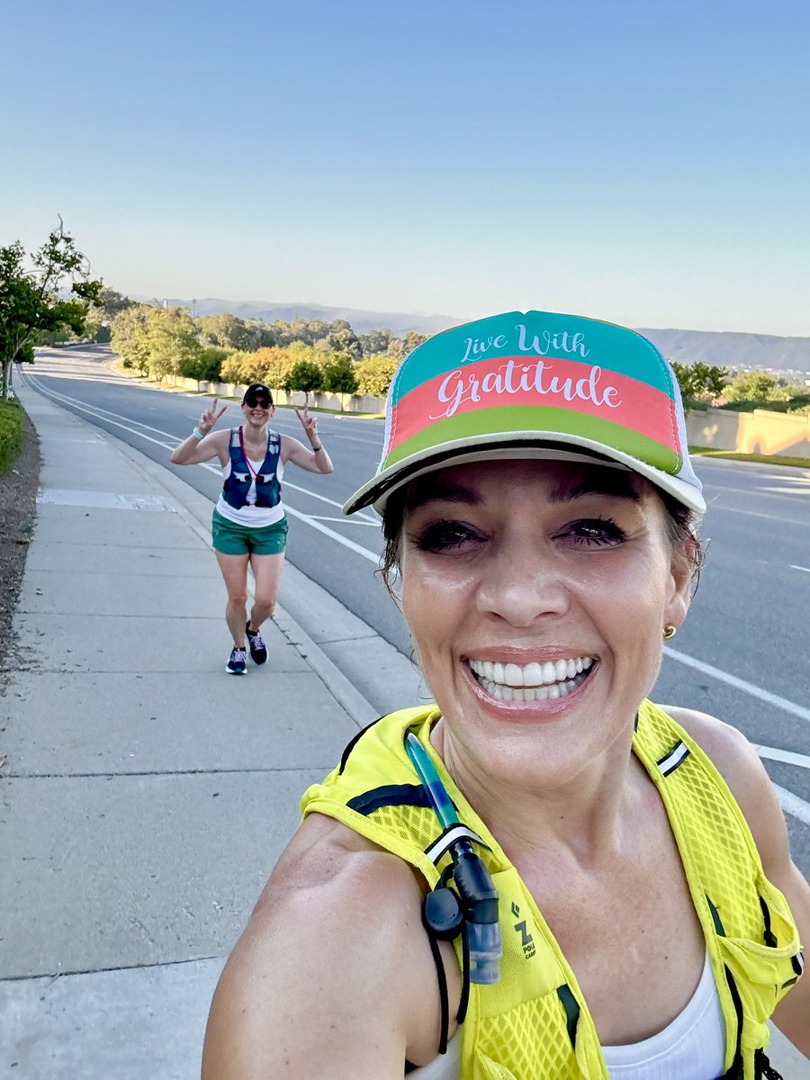DomSamario's tweet photo. Inspired by all the #fiteducators sharing their workouts. One of my very best #run partners happens to be an amazing teacher. How lucky am I? 🩷🏃♀️🙌
#gratefuleveryday #fitleaders #sunriserun https://t.co/8lkWGSUkvs