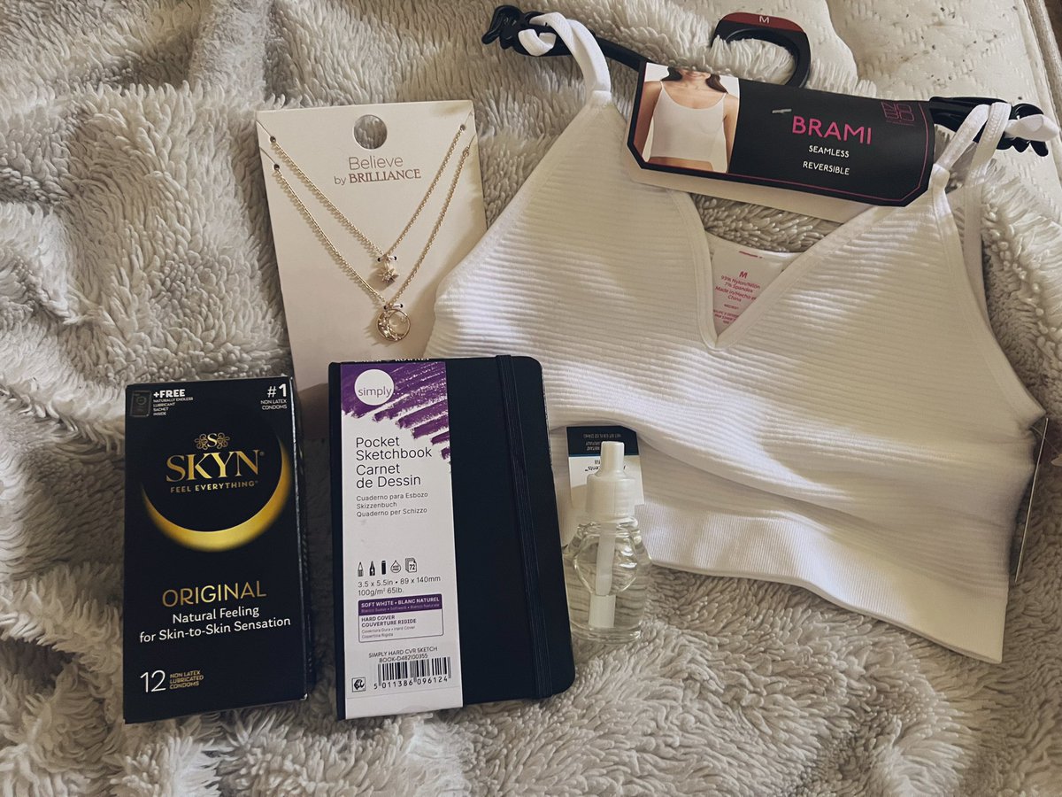 rubyesterbai's tweet image. walmat haul. protect yoself foo 🤤 #kleptotwt #cleptotwt #clepto #lifttwt