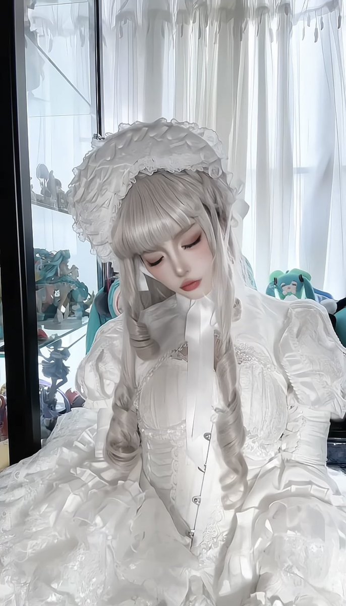 #doll 🤍 https://t.co/1UpILnnpHc