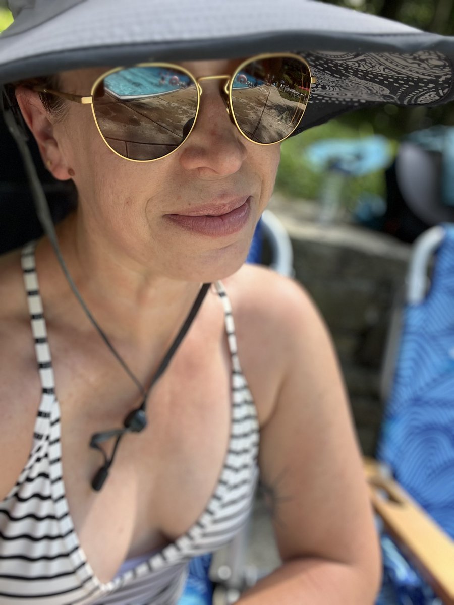 christen_rexing's tweet photo. #DelcoPoolMom is BACK!!!!!! https://t.co/hTpSEYyqlr