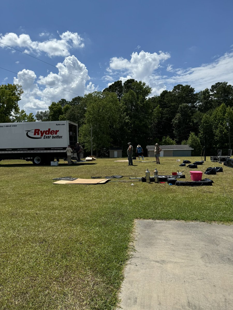 ConnectLakeGWD's tweet photo. Locked and loaded for fireworks 🎆 tonight, 9:30 PM, 🇺🇸RAIN OR SHINE 🎶 Tune in @WSSL100 for soundtrack 🎆see you here! #LakeGreenwoodSC #Fireworks https://t.co/2F7KfXNtLb