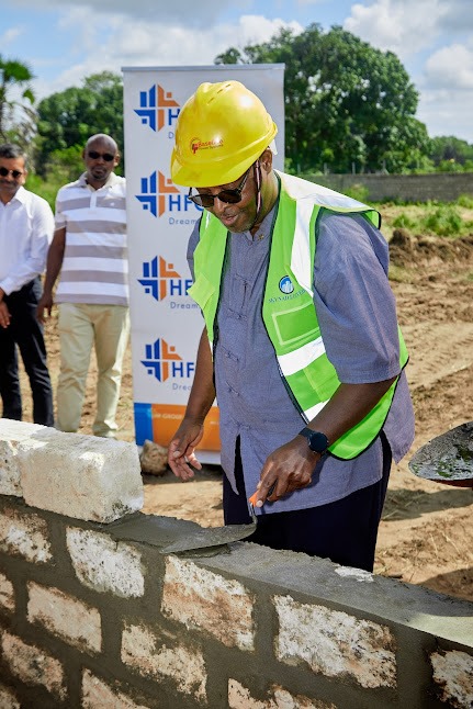 R_TuliaGardens's tweet photo. 🎉 Exciting moment at Royal Tulia Gardens as we launch our real estate project in Malindi! 🏡 Cutting the ribbon and officially opening the doors to beautiful homes and endless possibilities. 🌟 #RoyalTuliaGardens #MalindiLaunch https://t.co/XFgGQJA7Rq