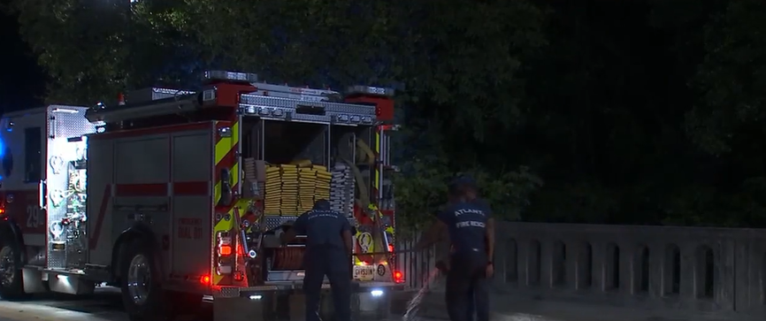 Muere hombre apuñalado en vecindario de Atlanta: shorturl.at/pSZlh