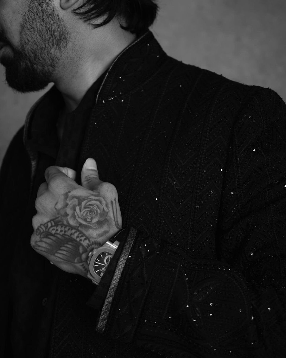 klrahul's tweet photo. 🖤🖤 https://t.co/zNlfDTgKjS