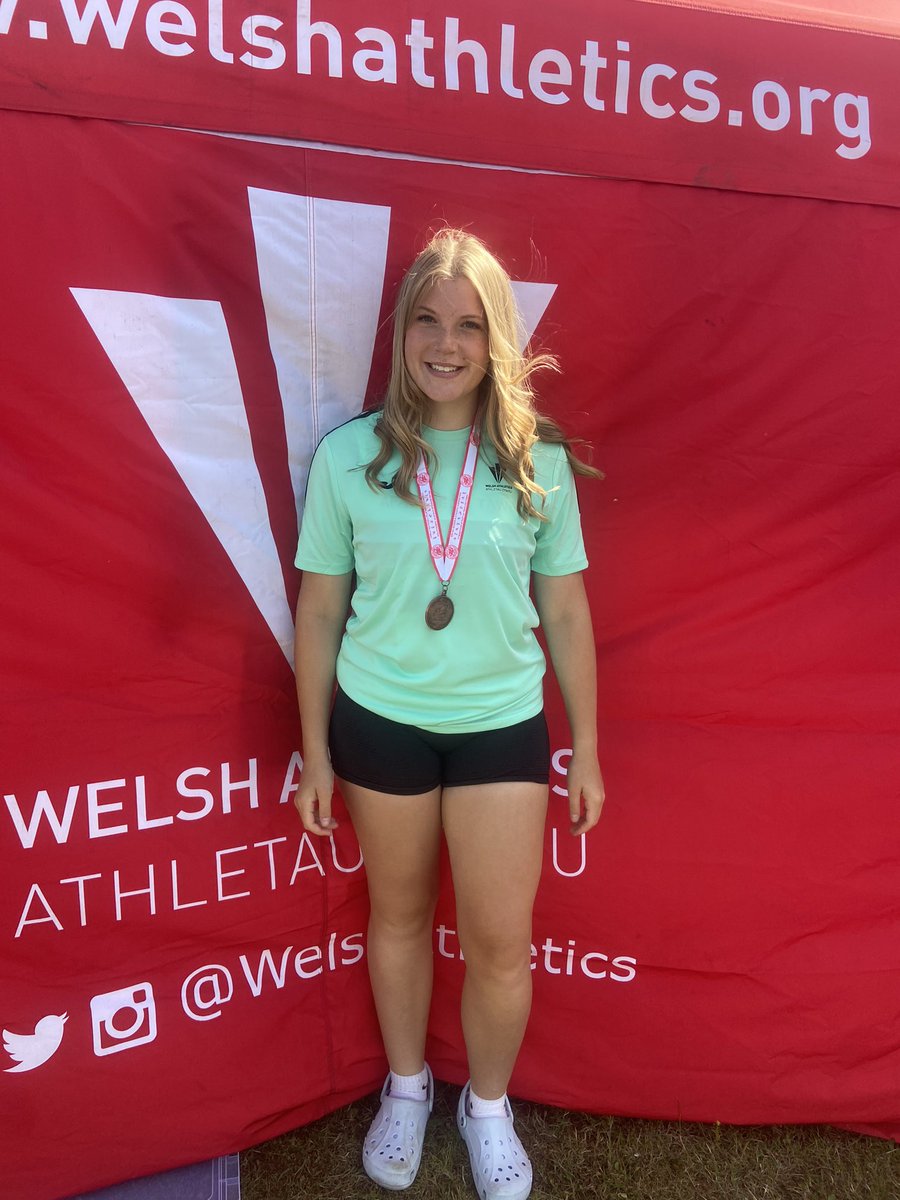 sehaeney's tweet photo. Congratulations @sofffia_h . Super proud of you as always! #bronze @WelshAthletics @welshschoolscomp2024 @CwmtawePE https://t.co/1XQbpPbUYT