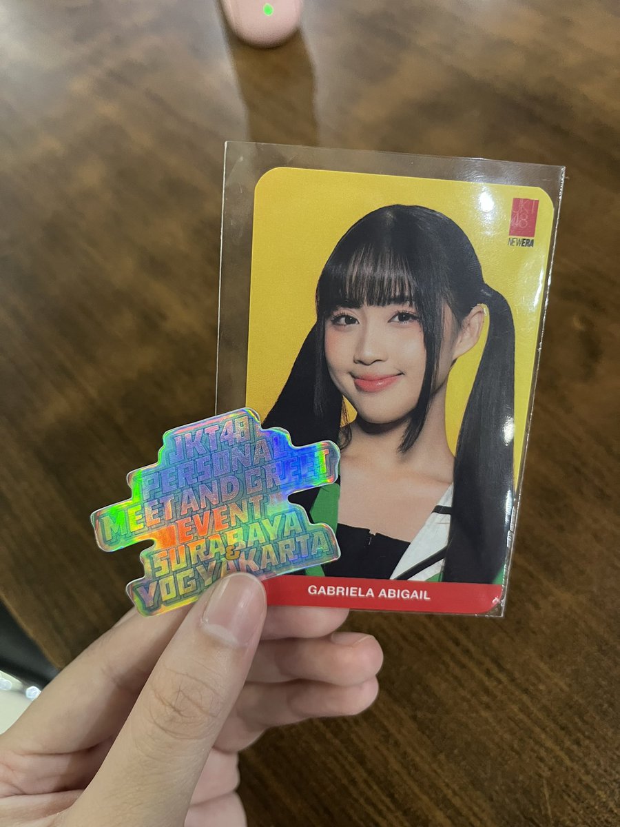 jeketianonly's tweet photo. terimakasiii yaaa seng kuuuu🫶🏻
trimakasiiii udh semangatin aku skripsi dan bilang akuu cantikkk, THANK U ELLA KM MOODBOOSTER BGT🥹🫶🏻

see youuuu kapan” lagi yaaa sengggg💖🌼
@AM_EllaJKT48 https://t.co/xoTB7uiSEa