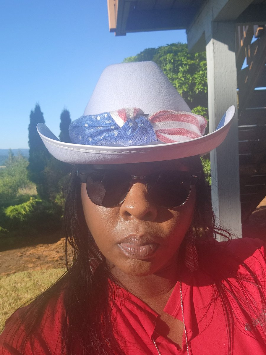 hestmarkdesigns's tweet photo. Happy Independence Weekend!  Be safe out there https://t.co/NXkFAxI6YE
