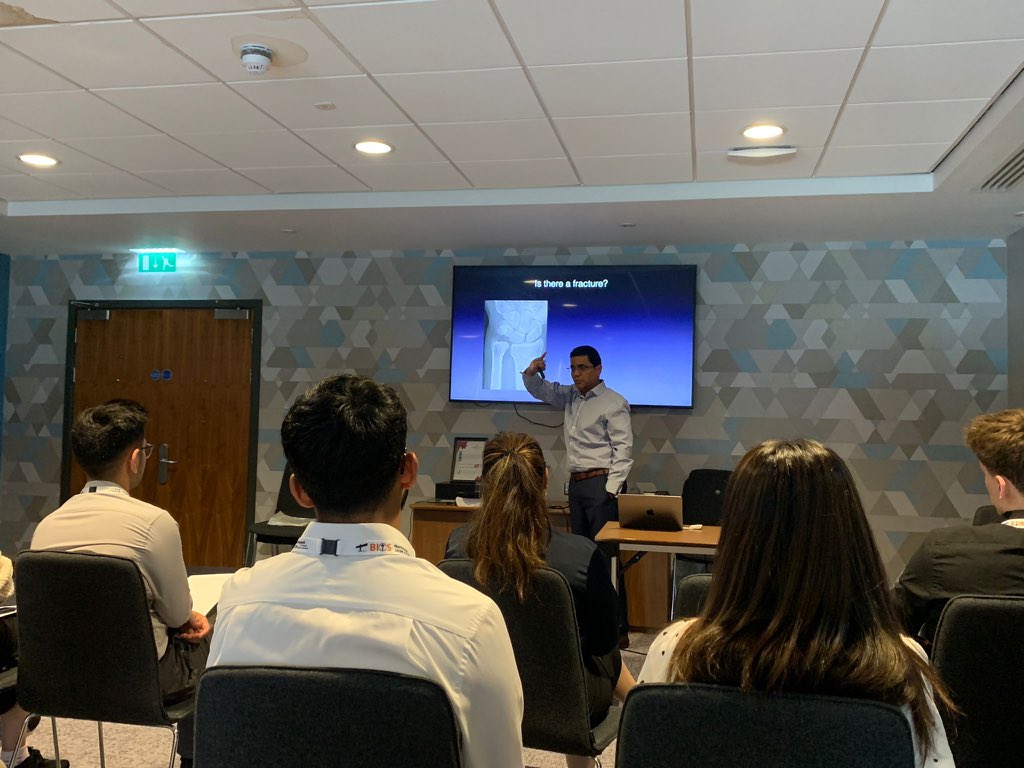 BIOSortho's tweet photo. The 1st @BIOSortho and @BOMSA_UK has been a super successful event. Great fun and a fantastic experience for the next generation of medics….amazing to see how enthusiastic students are and the energy they have on a weekend! 👏 @sunilgarg9 @JitMangwani https://t.co/Fio5ghOXh0
