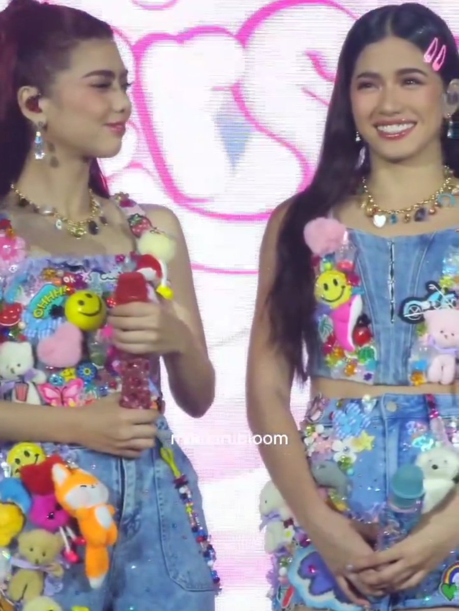 aiahpls's tweet image. when magtatagpo ang tingin