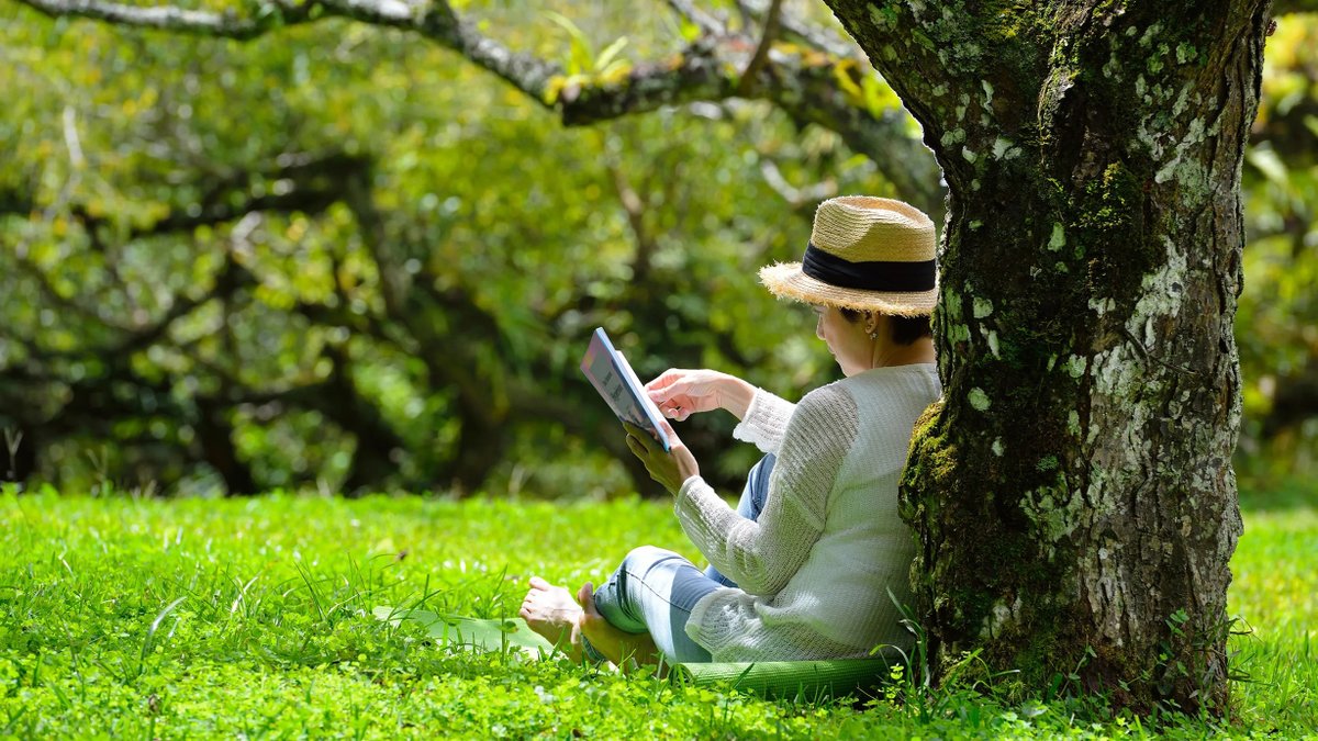 7559pr's tweet photo. La lecture est l’un des outils les plus puissants dont nous disposons pour favoriser la compréhension, l’empathie et les rencontres au-delà des clivages culturels. Alors pendant les vacances sortez de votre zone de confort et partez à la découverte de nouveaux genres littéraires. https://t.co/IznWthJT0x