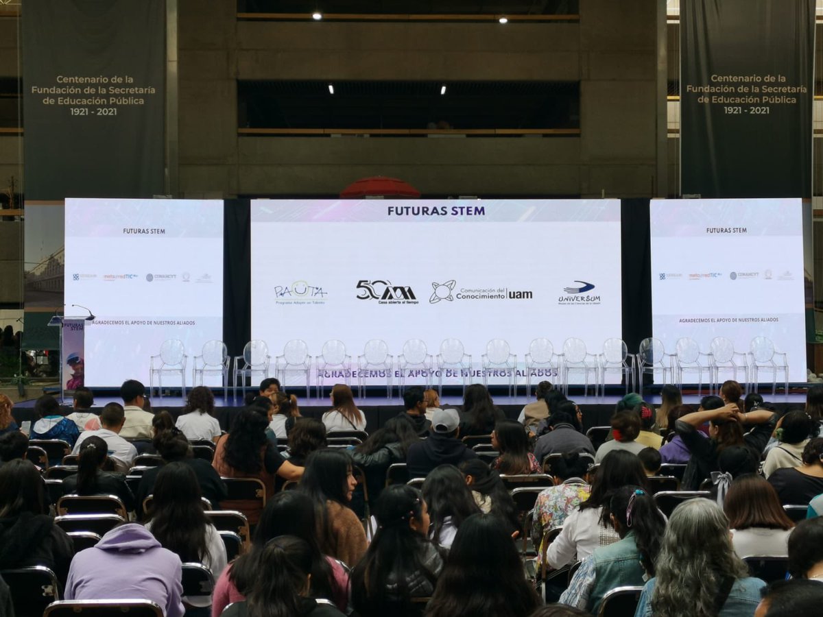 mariodeleow's tweet photo. Hoy estamos (@ConocimientoUAM) en el evento #FuturasStem organizado por @UNESCOMexico @SEP_mx @inmujeres y donde participa @lauammx fomentando vocaciones STEM en mujeres con actividades, diálogos y nuestras profesoras que son modelos de rol. https://t.co/xNWwUbvcP8