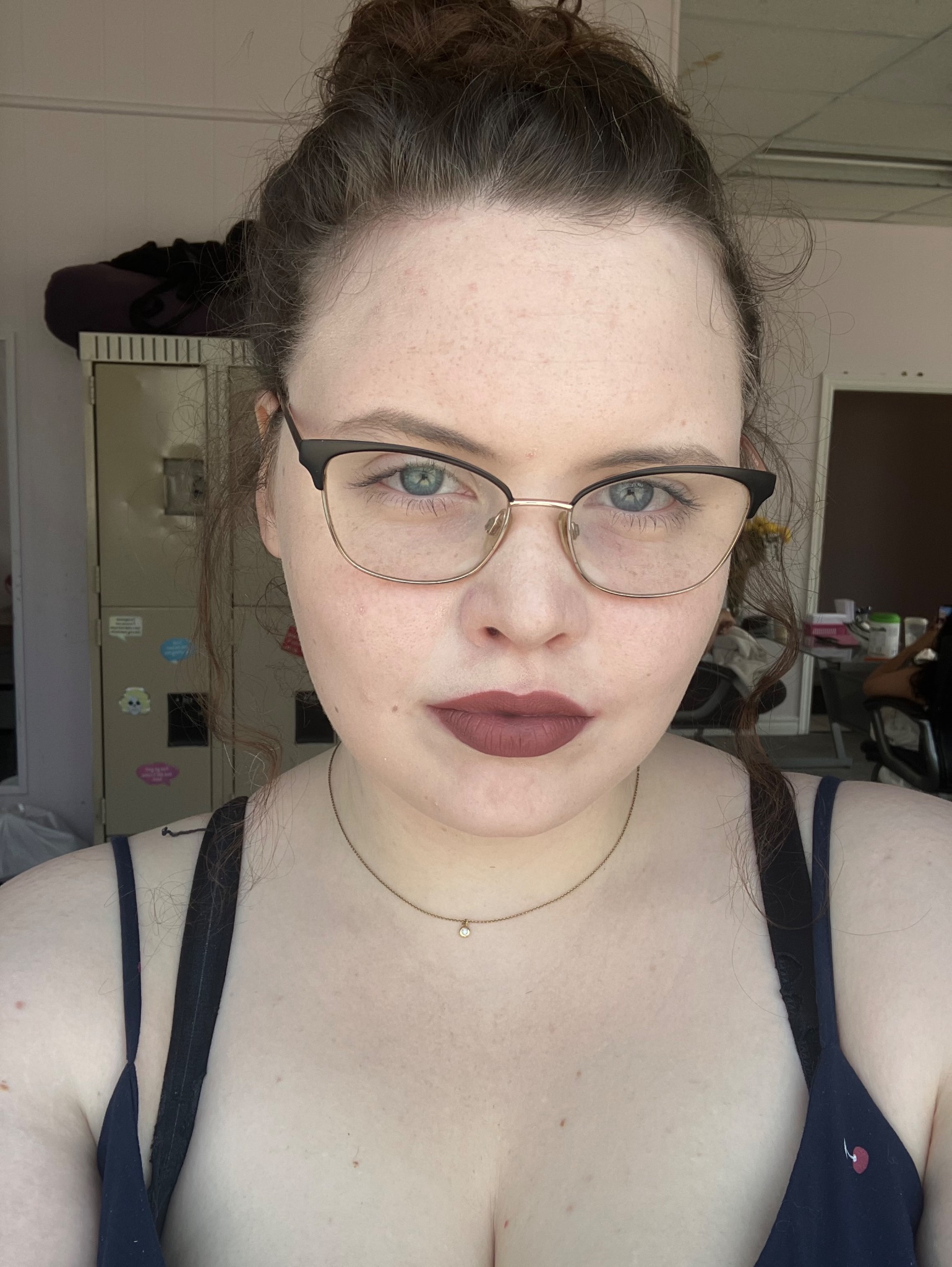 Good morning all #selfie #glasses https://t.co/vrsmJahSIj