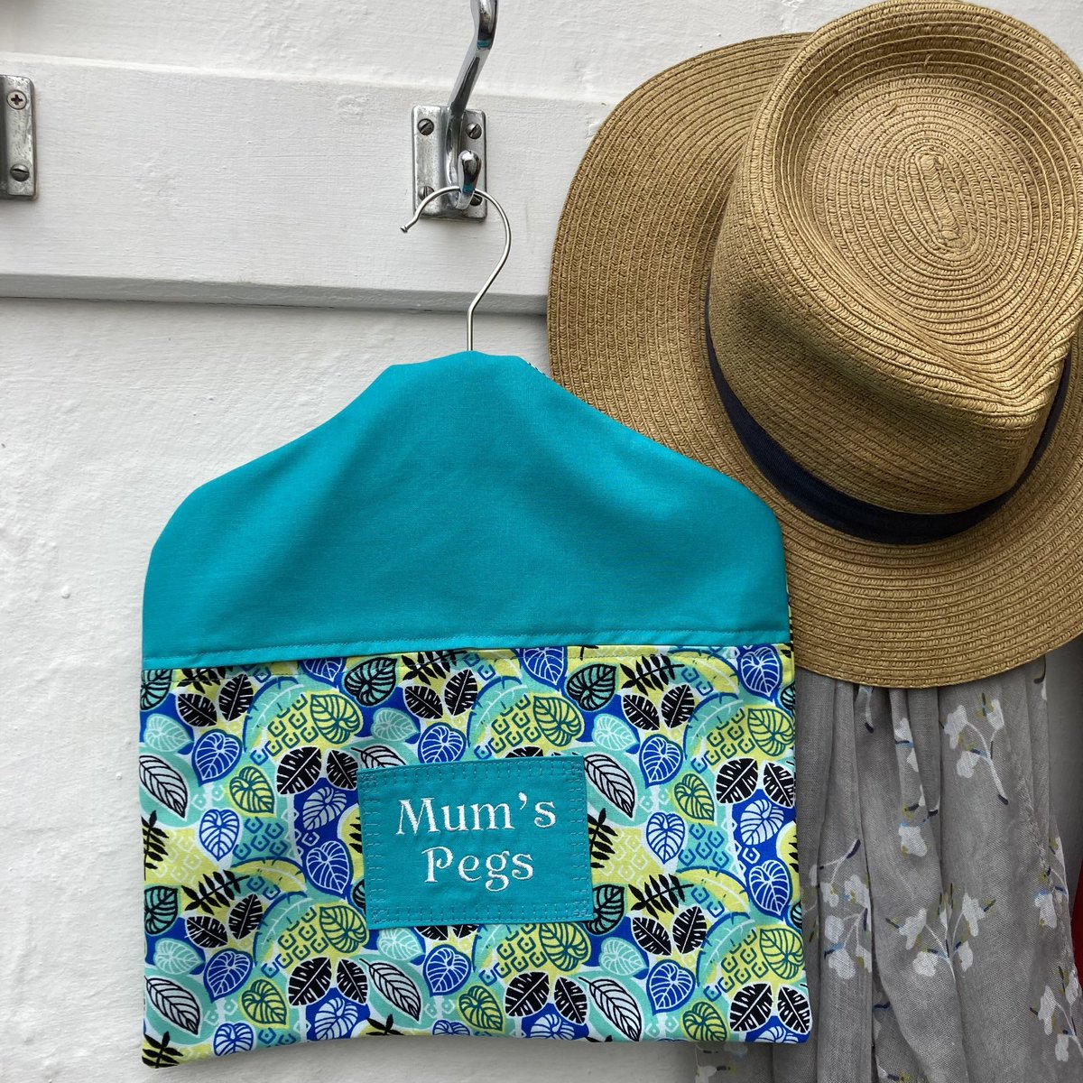Babahoot4kids's tweet photo. Just added this new personalised peg bag listing in my ETSY shop
https://t.co/IXcxUhdBRL
#Babahoot #pegbag #etsyfinds #NEW #giftidea #laundry #leaves #turquoise #giftforher #letterboxgift #shopindie #ukindieday #shopsmall https://t.co/pxQpCAufBg