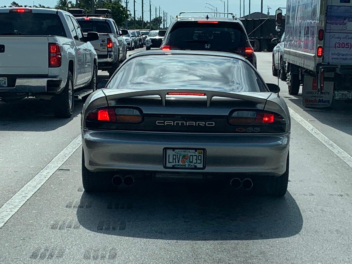 digigemz's tweet photo. That's my favorite car
#camero #chevyboy https://t.co/YOSd1mSzLp