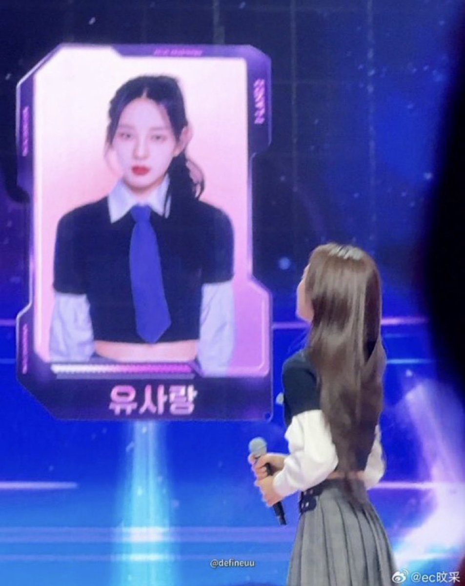 "now i am no longer trainee, but will be ryu sarang of izna"

sarang looking back at her trainee self and realizing she's finally made it ☹️