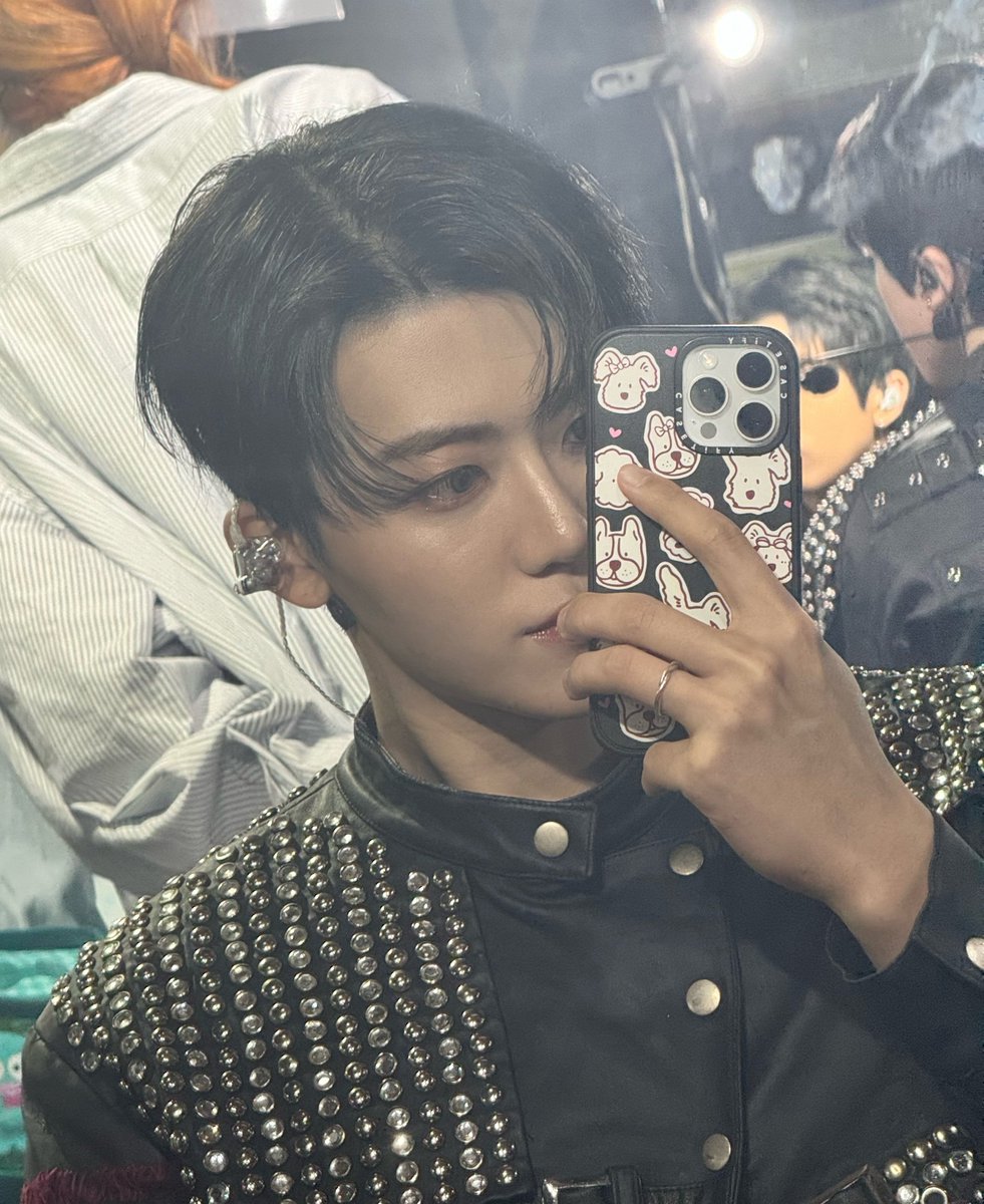 𝙮𝙤𝙪𝙧 𝙛𝙖𝙩𝙝𝙚𝙧 tweet media