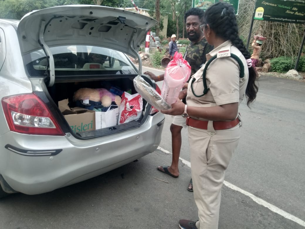 Amrabad Tiger Reserve (@amrabadtiger) on Twitter photo In last 5 days, frontline staff of Domalapenta range frisked more than 500kgs of plastic. Plastic is completely prohibited inside Amrabad Tiger Reserve. #PlasticfreeATR
<a href="/byadavbjp/">Bhupender Yadav</a> <a href="/dobriyalrm/">R. M. Dobriyal , IFS</a> <a href="/ntca_india/">National Tiger Conservation Authority</a> <a href="/rameshpandeyifs/">Ramesh Pandey</a> <a href="/ParveenKaswan/">Parveen Kaswan, IFS</a> <a href="/HiHyderabad/">Hi Hyderabad</a> <a href="/TheNaveena/">Naveena</a> @Akshayswitcheko In last 5 days, frontline staff of Domalapenta range frisked more than 500kgs of plastic. Plastic is completely prohibited inside Amrabad Tiger Reserve. #PlasticfreeATR
<a href="/byadavbjp/">Bhupender Yadav</a> <a href="/dobriyalrm/">R. M. Dobriyal , IFS</a> <a href="/ntca_india/">National Tiger Conservation Authority</a> <a href="/rameshpandeyifs/">Ramesh Pandey</a> <a href="/ParveenKaswan/">Parveen Kaswan, IFS</a> <a href="/HiHyderabad/">Hi Hyderabad</a> <a href="/TheNaveena/">Naveena</a> @Akshayswitcheko