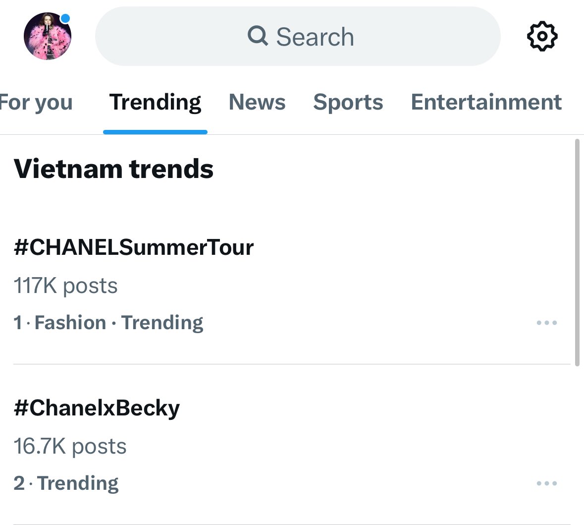 00k1105's tweet photo. #1,2 trending in VietNam

#ChanelxBecky 
#CHANELSummerTour 
#CHANELSummerTourxBecky https://t.co/Hx8VtnQN7i