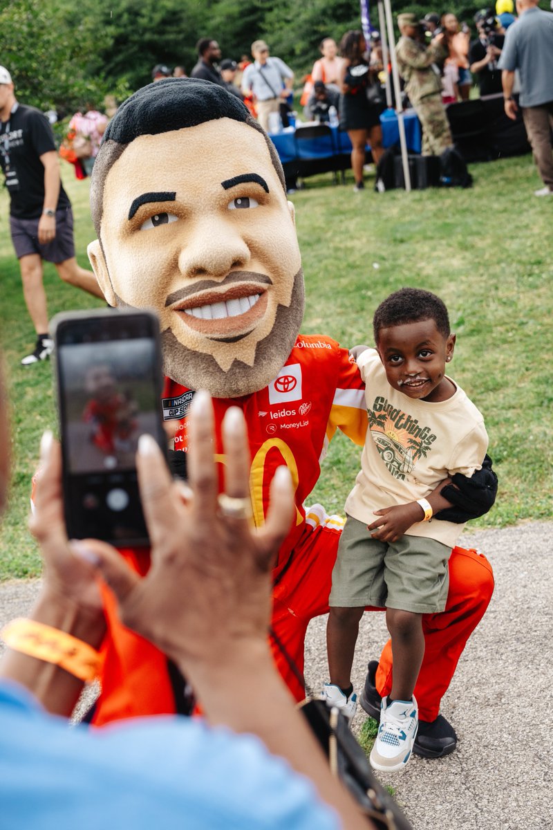 BubbaWallace's tweet photo. Bubba’s block party was a success! So humbled to play a role in welcoming new faces to this sport with events like these. We've come a long way and we ain't stopping ✌🏾 https://t.co/bSU8aVhypm