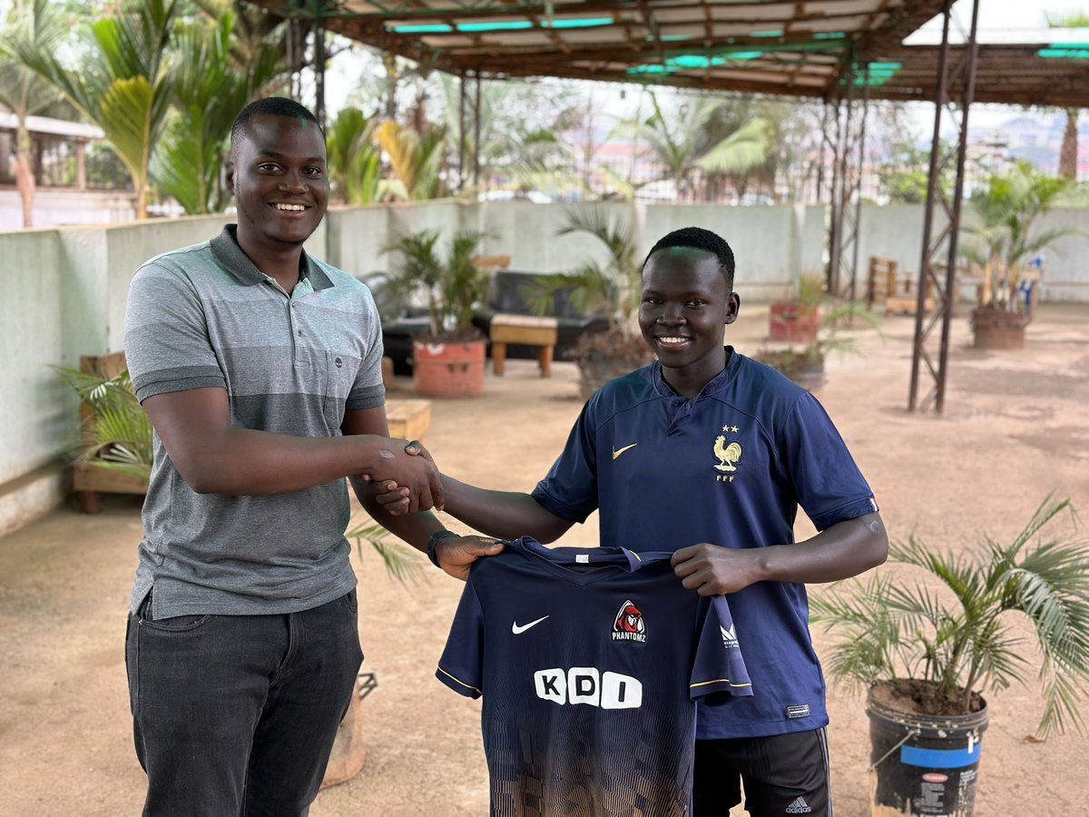 PHANTOMZ SIGNING ALERT!

We're thrilled to announce the arrival of Abdalla Morbe!

This talented midfielder is ready to haunt the opposition and bring success to our team!

Join us in welcoming him to the Phantomz family!
 #PurelyPhantom #TSL