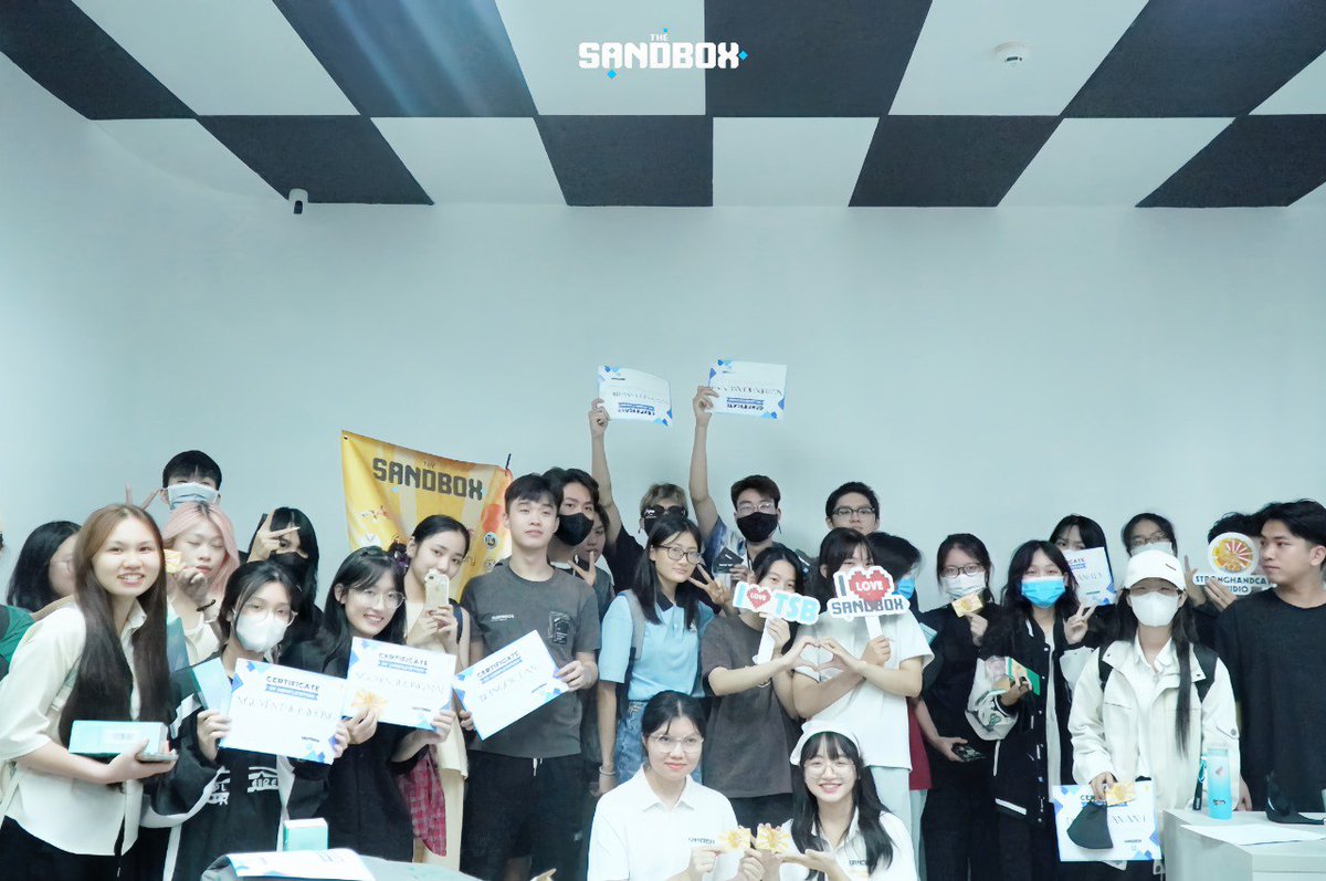 SandboxVietnam's tweet photo. [ 📸RECAP ||  TRAINING PROGRAM “CRACK THE METAVERSE” TẠI UNIDESIGN 📸]

🎬Ngày 04.07 vừa qua, The Sandbox Vietnam phối hợp cùng @Stronghandcat tổ chức thành công buổi training "Crack the Metaverse" dành cho các bạn học viên tài năng của Viện Đào tạo Quốc tế UniDesign. Buổi training thu hút sự tham gia của hơn 30 các bạn học viên, các bạn đều rất hào hứng và thích thú khi được trải nghiệm một lĩnh vực vô cùng mới mẻ - Metaverse.

📌Các bạn học viên đã có cơ hội được gặp gỡ và trò chuyện cùng đại diện của The Sandbox tại Việt Nam - Anh Cris D. Trần về Metaverse và The Sandbox. Bên cạnh đó, với sự đồng hành của đội ngũ đào tạo đến từ The Sandbox Vietnam, các bạn tham gia đã học được cách tạo Asset/Experience trên The Sandbox. Cuối buổi training, ban tổ chức đã tạo những phút giây thoải mái để các bạn cùng giao lưu ăn uống, nhận Certificate và các phần quà “xịn xò” như: bình nước, lanyard, khẩu trang,...

📷Hãy cùng nhìn lại những khoảnh khắc đáng nhớ tại buổi training vừa qua và cùng chờ đón những hoạt động tiếp theo đến từ The Sandbox Vietnam trong tương lai nhé!

English Caption below 👇

🎬On July 4th, The Sandbox Vietnam collaborated with @Stronghandcat to successfully host the "Crack the Metaverse" training session for talented students of UniDesign International Training Institute. The training attracted over 30 students, all of whom were excited and enthusiastic to experience the exciting new field of Metaverse.

📌The students had the opportunity to meet and talk to The Sandbox Vietnam's representative - Mr. Cris D. Tran about Metaverse and The Sandbox. In addition, with the support of the training team from The Sandbox Vietnam, participants learned how to create Assets/Experiences on The Sandbox. At the end of the training session, the organizers created a relaxed atmosphere for the students to socialize, eat, receive Certificates and cool gifts such as water bottles, lanyards, masks, etc.

📷Let's take a look back at the memorable moments of the training session and look forward to the next activities from The Sandbox Vietnam in the future!
______________________________
𝗧𝗵𝗲 𝗦𝗮𝗻𝗱𝗯𝗼𝘅 - 𝗮 𝗱𝗲𝗰𝗲𝗻𝘁𝗿𝗮𝗹𝗶𝘇𝗲𝗱, 𝗰𝗼𝗺𝗺𝘂𝗻𝗶𝘁𝘆 𝗱𝗿𝗶𝘃𝗲𝗻 𝗽𝗹𝗮𝘁𝗳𝗼𝗿𝗺, 𝘄𝗵𝗲𝗿𝗲 𝗰𝗿𝗲𝗮𝘁𝗼𝗿𝘀 𝗰𝗮𝗻 𝗺𝗮𝗸𝗲 𝘃𝗼𝘅𝗲𝗹 𝗮𝘀𝘀𝗲𝘁𝘀 𝗮𝗻𝗱 𝗴𝗮𝗺𝗶𝗻𝗴 𝗲𝘅𝗽𝗲𝗿𝗶𝗲𝗻𝗰𝗲𝘀 𝗮𝗻𝗱 𝗺𝗼𝗻𝗲𝘁𝗶𝘇𝗲 𝘁𝗵𝗲𝗺 𝗼𝗻 𝘁𝗵𝗲 𝗯𝗹𝗼𝗰𝗸𝗰𝗵𝗮𝗶𝗻.
🌎 Facebook: https://t.co/6PGzwYBBtS
📩 Email: vietnam.media@sandbox.game
🔔 Telegram: https://t.co/5O1nSj7ytL
📍 Twitter: https://t.co/5PaEQpTa34
#TheSandbox #sandfamvietnam #Metaverse #CrackTheMetaverse #UniDesign #Training