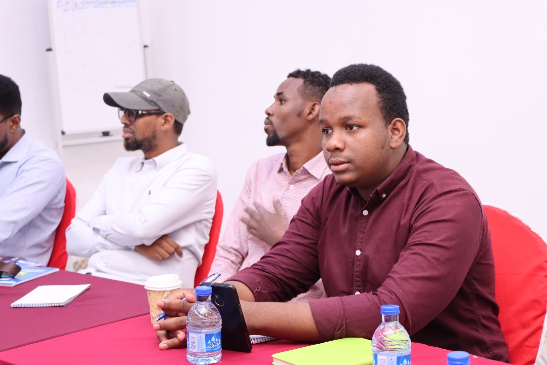 BIDOADEAF's tweet image. Joint MOH technical review Meeting Nutrition and WASH Review and planning Meeting for 2024 is ongoing on the first day in South West  the Meeting is co-organized Departments are participating the the Meeting.
#MOH
@unicefsomalia