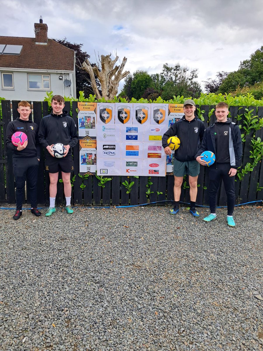 crossrangers's tweet image. ⭐️⭐️⭐️Aaron’s Outfit ready to kick off 😆
Maybe A Few Scoops Crossmaglen aftterwards Conor!!!
Kellys Golf Centre CareFor Caolan
#stringer