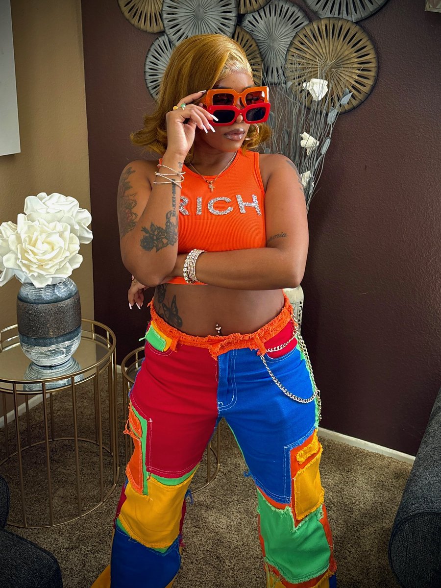 Never been regular, baby I’m exclusive🌟😘