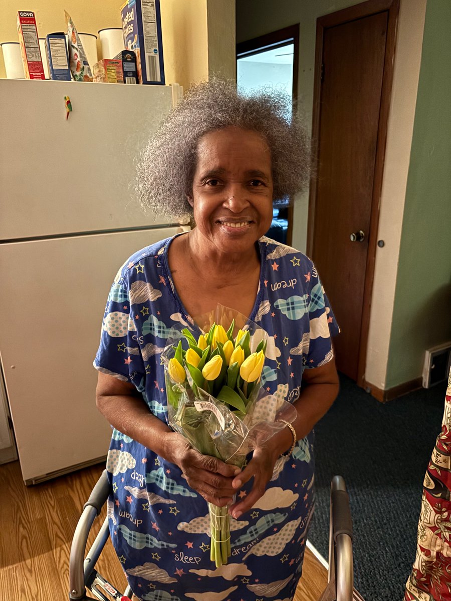 ZiggyCoach's tweet photo. Rest in peace momma. You stood in the gap for me. Prayed for me, supported me when I fell &amp; celebrated when I succeed in life. Came to watch me coach. Make sure your elderly love ones are doing regular medical checkups. Life is shorter than you know. #RIP https://t.co/fLT4pal1Ht
