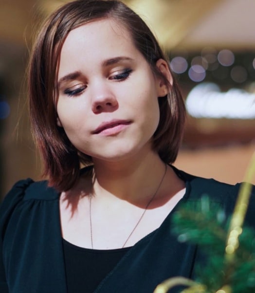 This is Darya Dugina

She was Murdered by Ukrainian Security Services, who are paid, directed, and supported by NATO.  

They murdered this defenceless, unarmed, non combatant,  young Woman in the most brutal, cowardly way for the crime of disagreeing, For the crime of opinion.