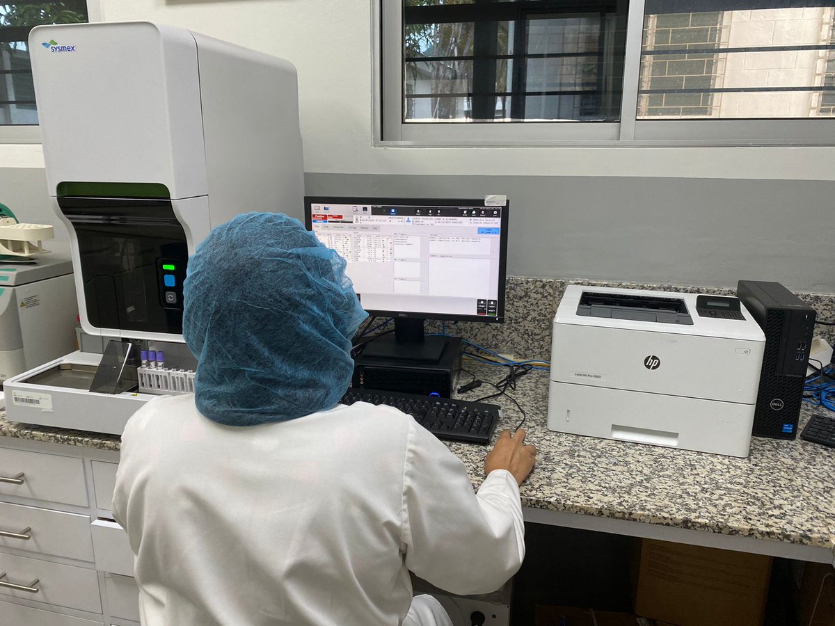FranAlabi's tweet photo. La red de laboratorios continúa activa, ante la alerta por dengue, para el procesamiento de todas las pruebas y brindar el resultado a tiempo para la toma de decisiones.

A escala nacional, todo el sistema de salud trabaja para garantizar el bienestar de la población. https://t.co/RhfOQIjSg5