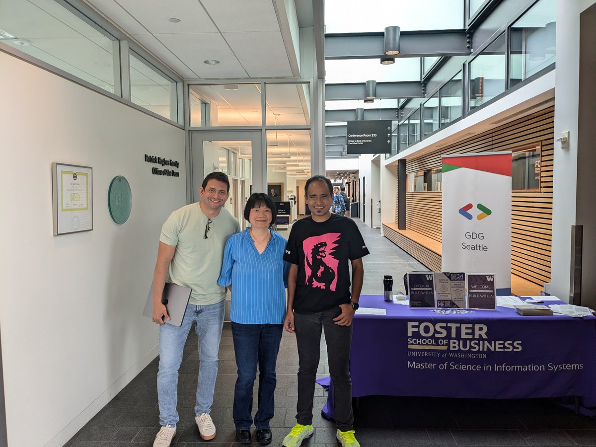margaretmz's tweet image. Nice hanging out with #ML @GoogleDevExpert @devharuiz and @rabimba last week! Thanks for speaking at our @GDGSeattle "Build with AI" event!
#GenAI #GenerativeAI #GDGSeattle #BuildwithAI #Gemini @googledevgroups @GoogleDevsNA