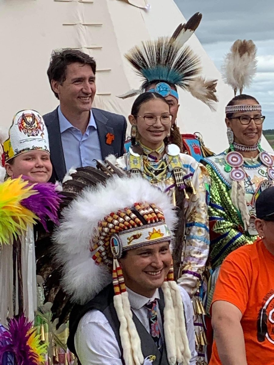 JulieFrancella's tweet image. With good-hearted humour, Cowessess First Nation jokingly gave @JustinTrudeau a spirit name. He is known as “He Who Tries Really Hard”. 🪶🙏🏽 #IndigenousHumor #Native #AllRelations