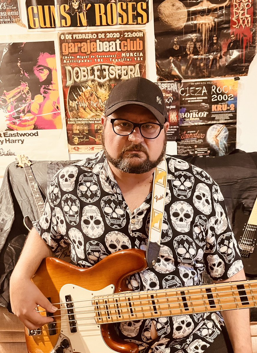 Cristóbal Won: profesionalidad, calidad, rock n’ roll… y un aura mágica, el aura del Won. 

#dobleesfera #LaNuevaEraDelRock #cristóbalwon