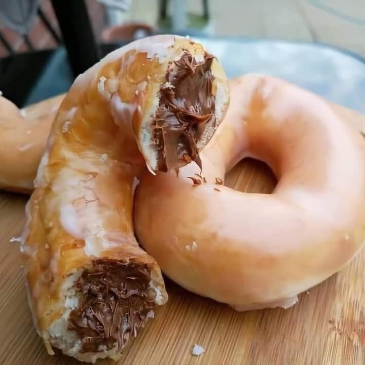 Nutella Stuffed Glazed Donuts 🍩