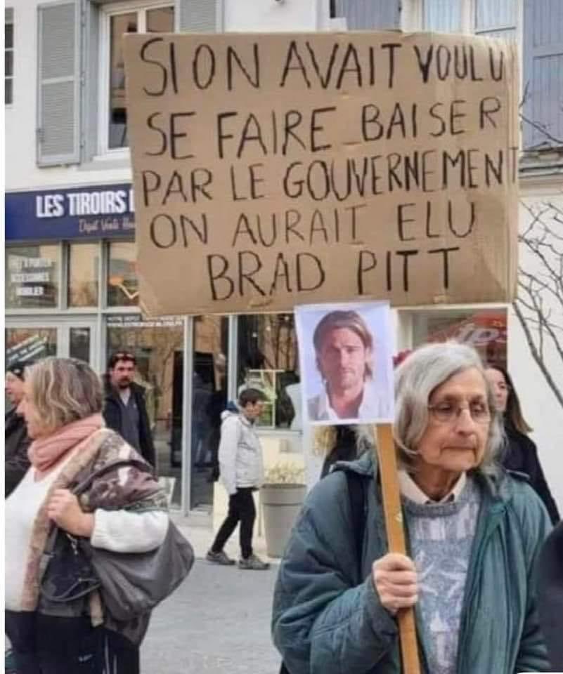MaryMbois's tweet photo. 😅😂🤭 https://t.co/8ssw2jHmmp