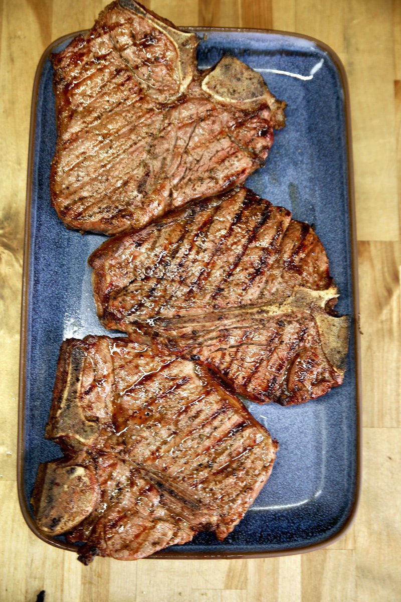 FoodPleaser's tweet photo. Does a T-bone need A1 or ketchup ? https://t.co/nsvhJUhTRt