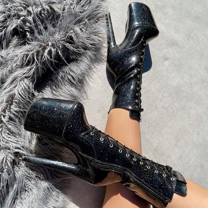 Watch YouPay's leaked NSFW photo on TwXstars