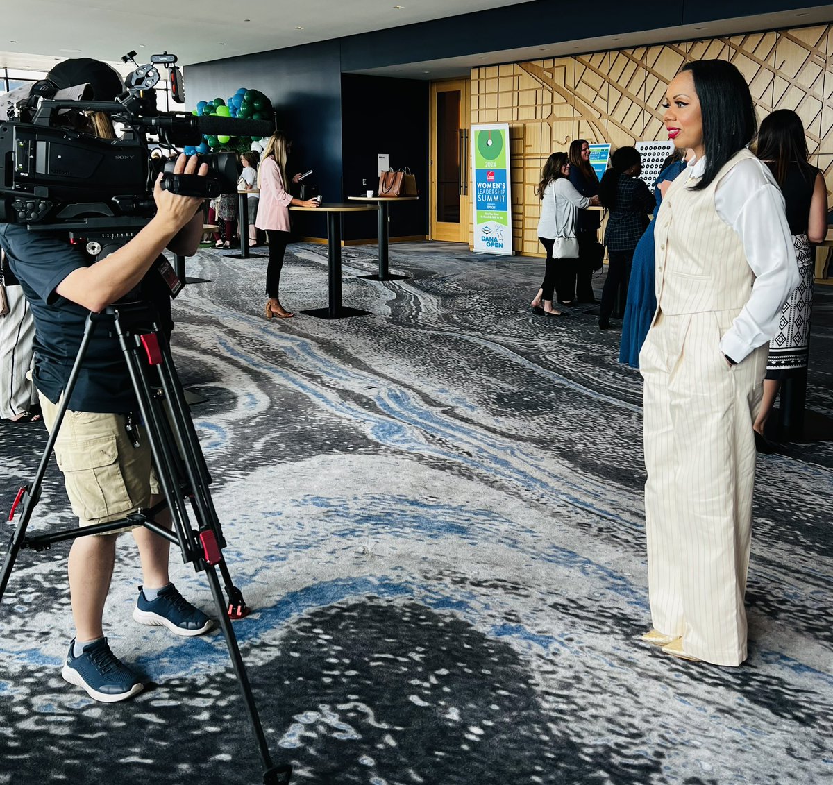 PerrymanDrP's tweet photo. Thank you to all who supported me as the opening speaker for the Dana Open Women’s Leadership Summit, sponsored by Epson and Owen’s Corning! https://t.co/AHjBVXM1hK