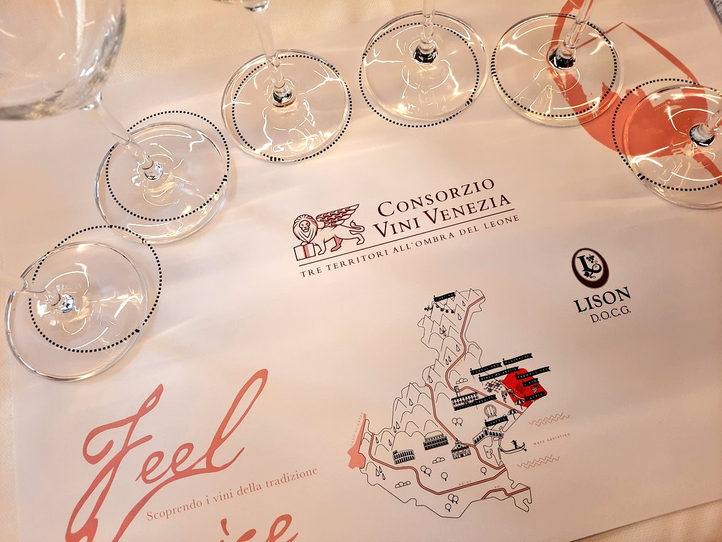 Marco Campaner (@markocampaner) on Twitter photo Evento FeelVenice, scoprendo i vini della tradizione
con il Consorzio <a href="/ViniVenezia/">Consorzio Vini Venezia</a>
#aisvenezia
<a href="/AISOfficial_ITA/">AIS Official</a> Evento FeelVenice, scoprendo i vini della tradizione
con il Consorzio <a href="/ViniVenezia/">Consorzio Vini Venezia</a>
#aisvenezia
<a href="/AISOfficial_ITA/">AIS Official</a>